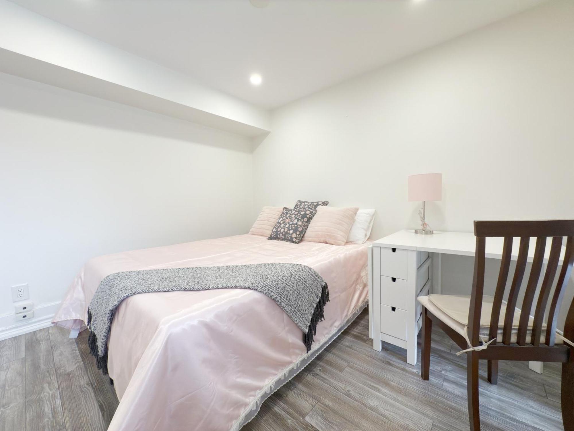 Cozy Room With Private Bath Near Don Mills Subway Toronto Eksteriør billede