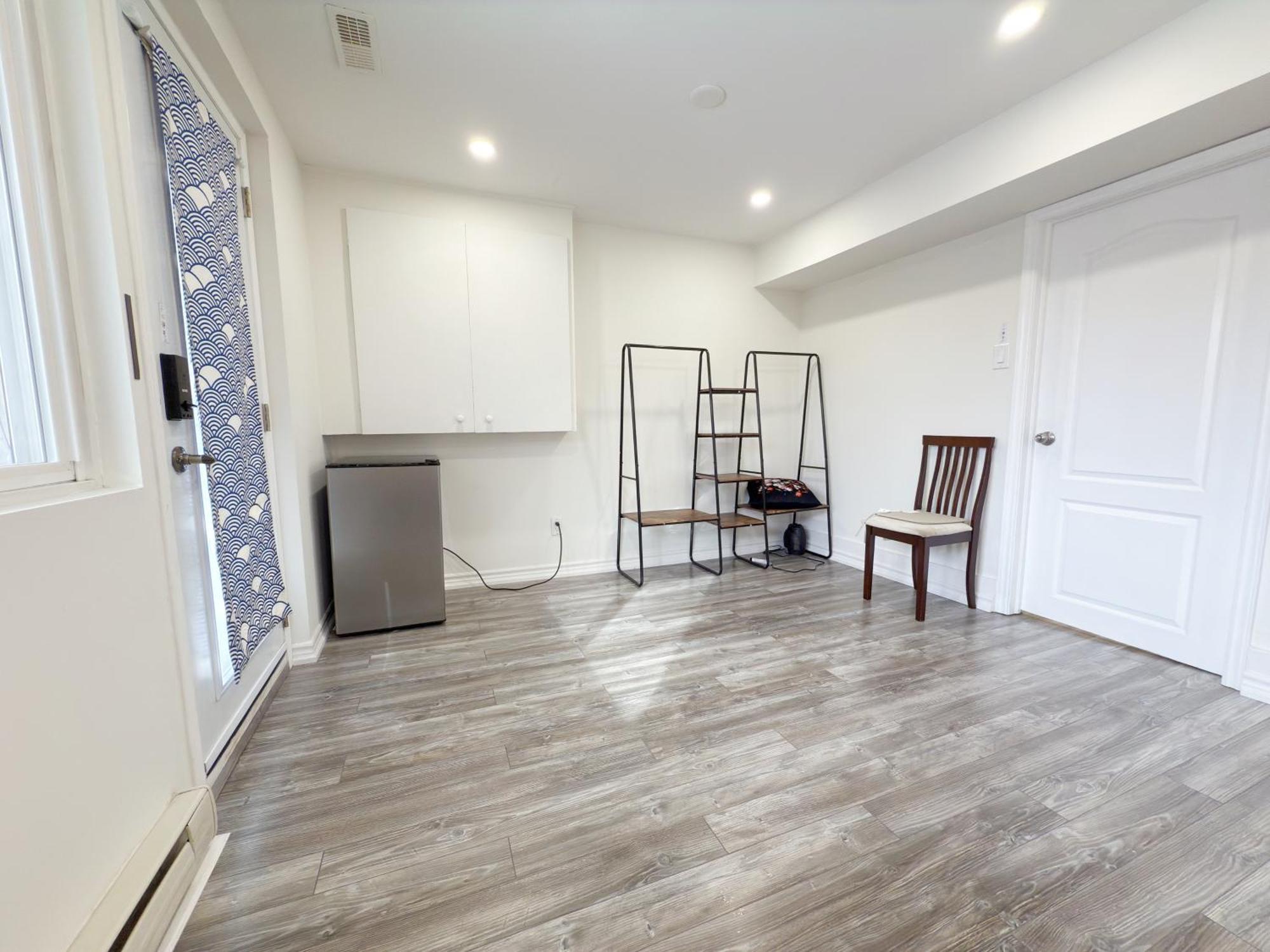 Cozy Room With Private Bath Near Don Mills Subway Toronto Eksteriør billede